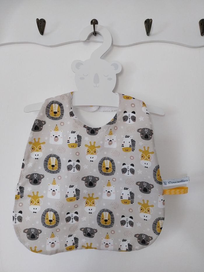 Bavoir 9 mois/2 ans