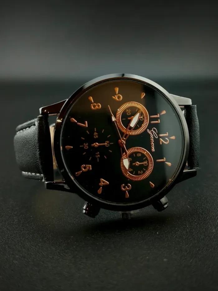 Montre noire et corail, jazzy élégance - photo numéro 2