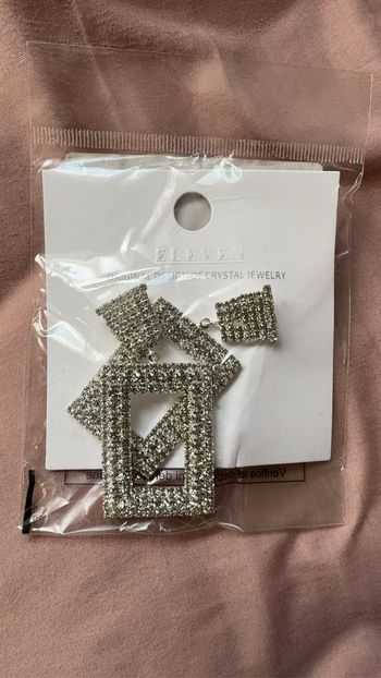 Boucles d’oreilles strass