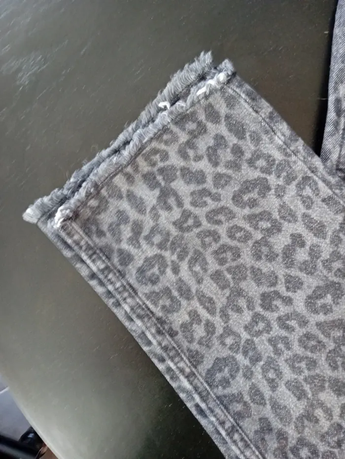 Jeans en taille 36 de chez la city - photo numéro 2