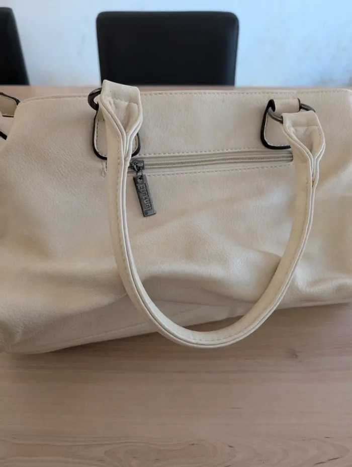 Sac à main avec bandoulière amovible. - photo numéro 6