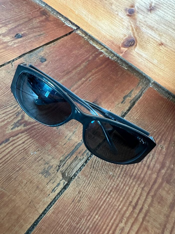 Montures Lunettes de soleil rétro Magazine Elle et étui housse noir ornement fleurs - photo numéro 9