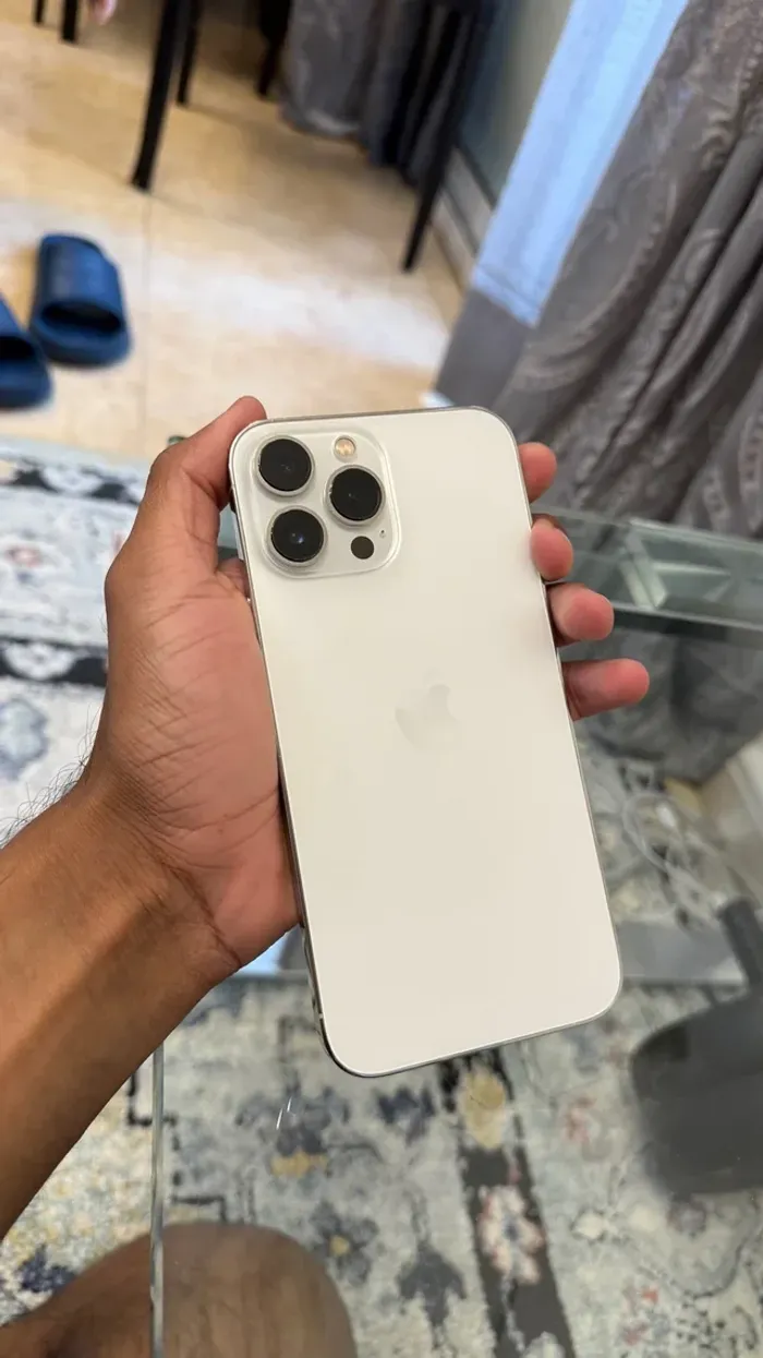iPhone · 13 Pro Max · 128 Go · Blanc - photo numéro 5