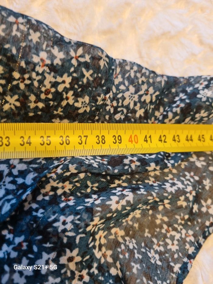 Haut imprimé volanté taille S - photo numéro 7