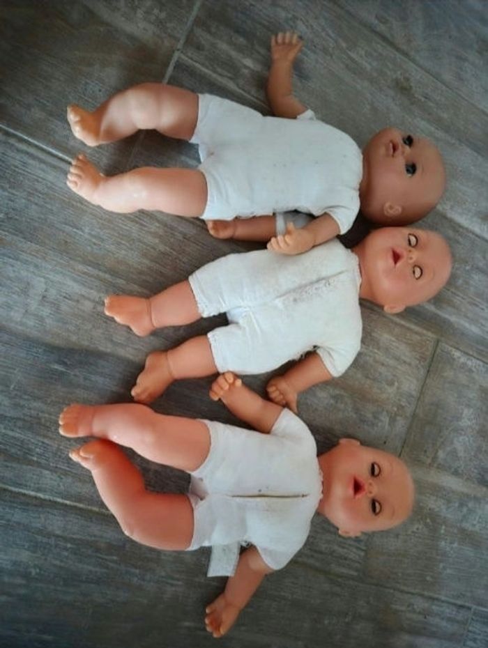 Poupons, poupées