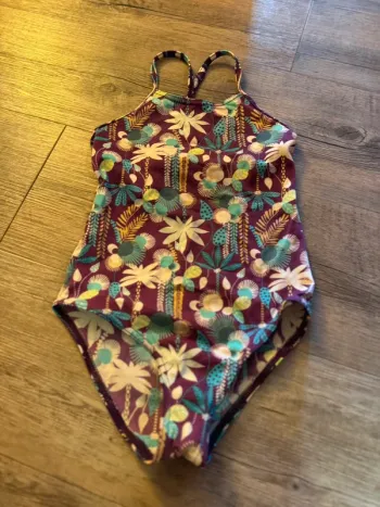 Maillot de bain décathlon 7ans