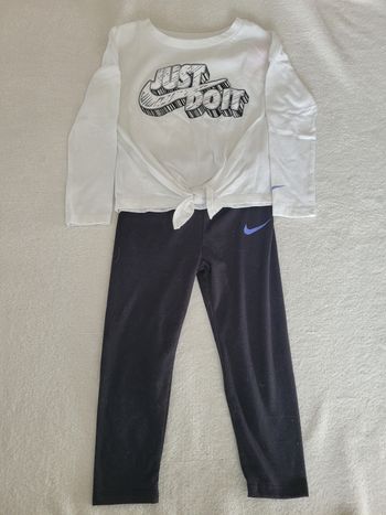 Ensemble nike fille 2-3 ans