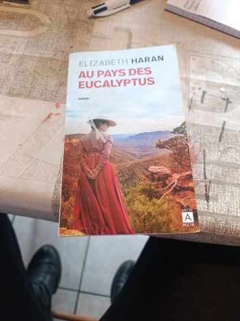Au pays des eucalyptus de Élisabeth haran