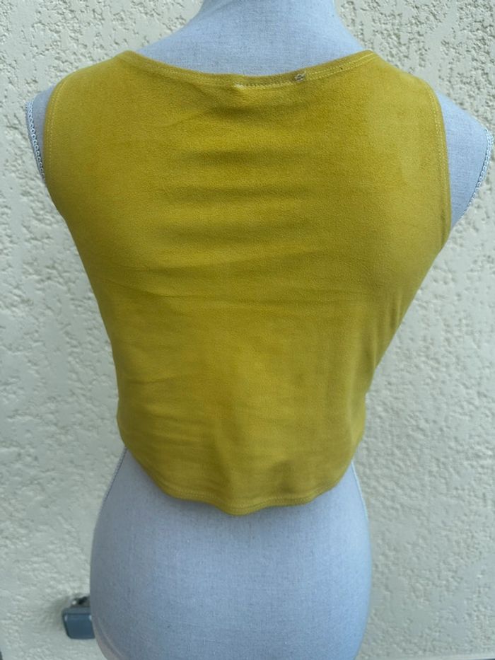 💛 Top court jaune doré – Kader Studio Europe 💛 - photo numéro 5