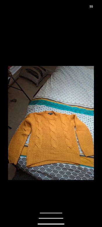 Pull moutarde