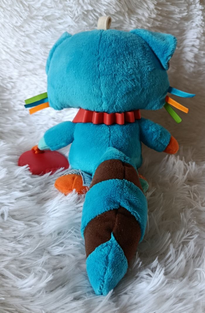 Doudou peluche d activités raton laveur bleu et multicolore - Skip Hop - photo numéro 2