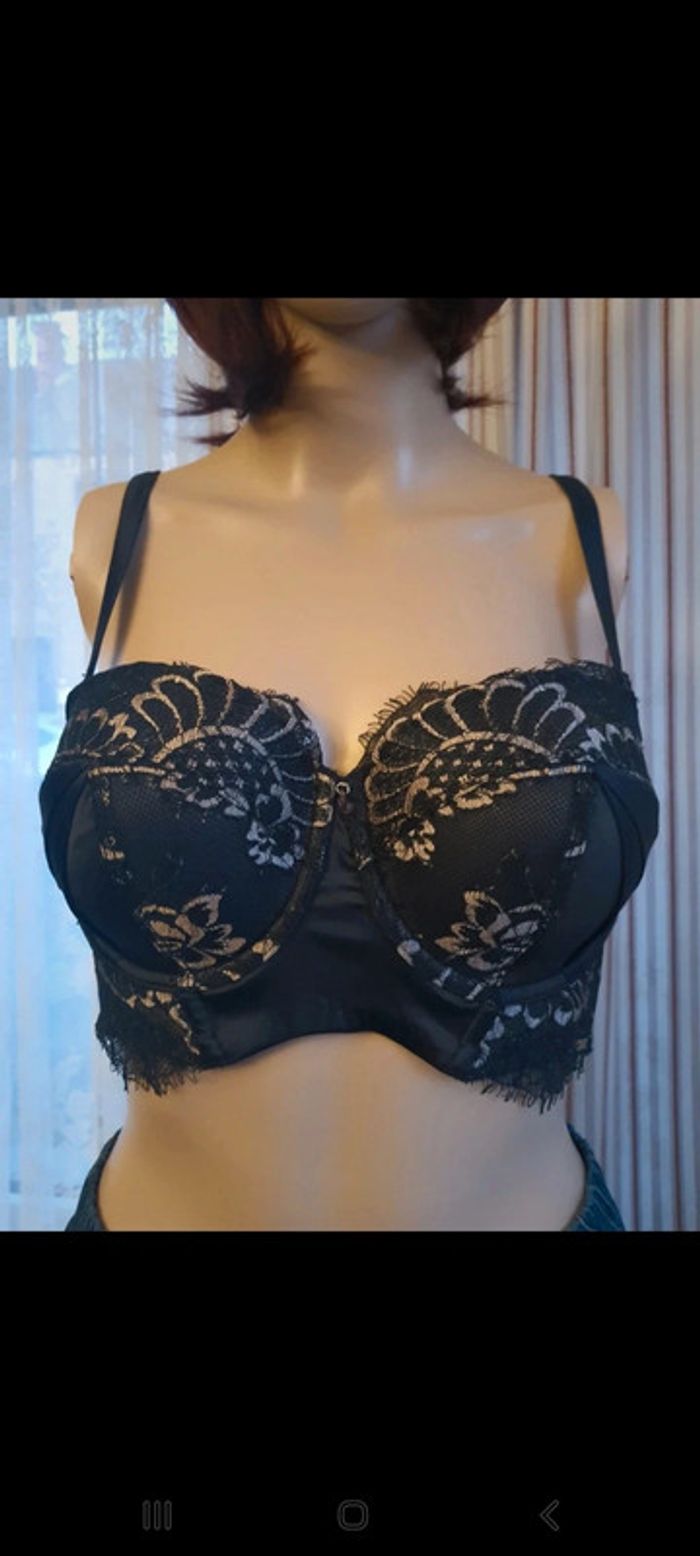 Soutiens-gorge Noir by Hunkemöller fr 95C eu 80C