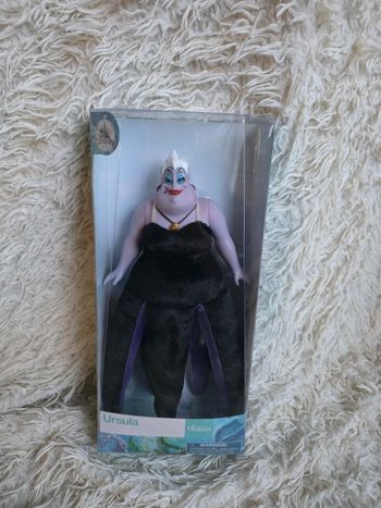 Barbie disney / poupée Ursula Ariel villain disney store - disneyland paris