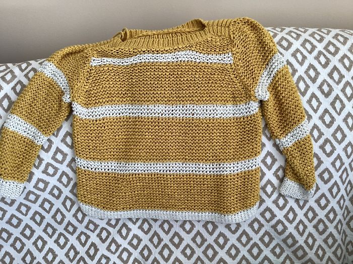 Lot de deux pulls en 38 et 4pulls offerts - photo numéro 7