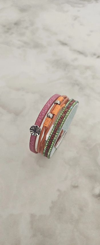 Bracelet en cuir pour femmes