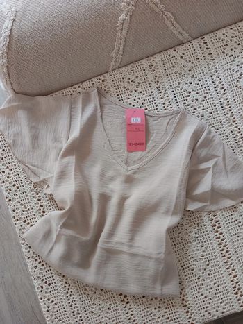 Blouse évasé neuf avec étiquette