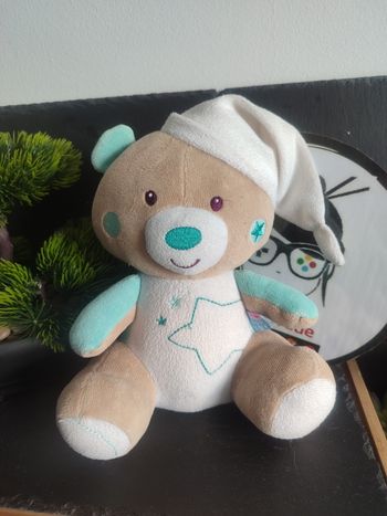 Doudou peluche ours Sucre d'orge étoile blanc marron luminescent Vert bonnet 271