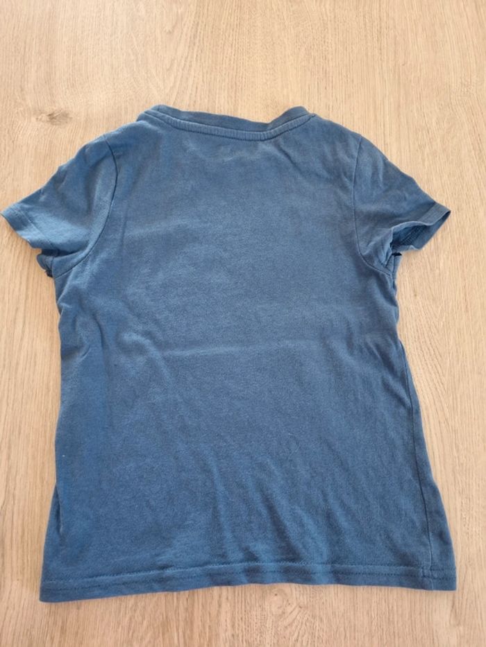 Tee-shirt 4ans TBE - photo numéro 3