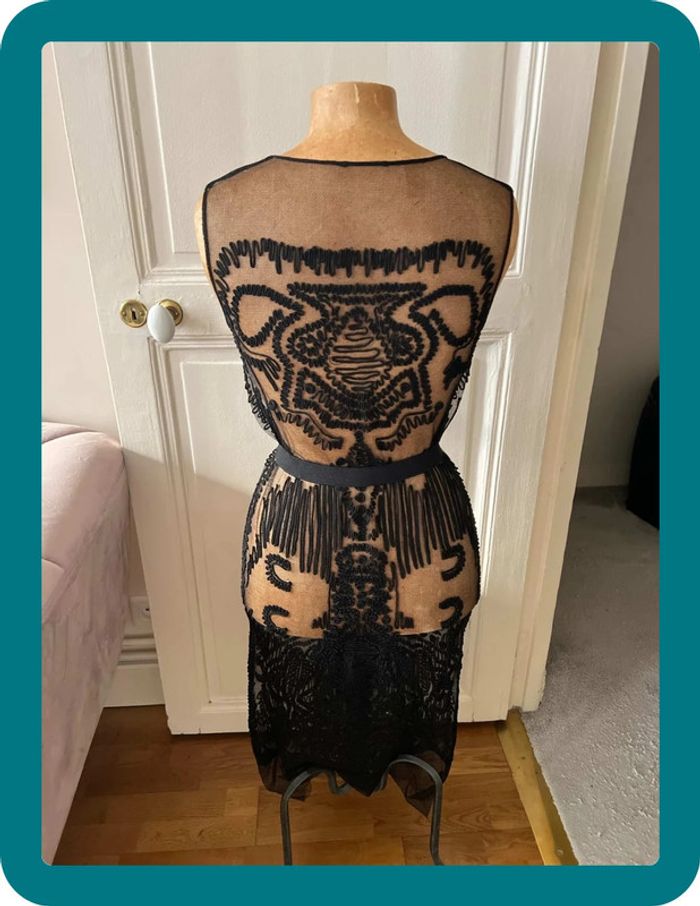 Robe mi-longue en tulle brodé XXS - Runway Max Azria