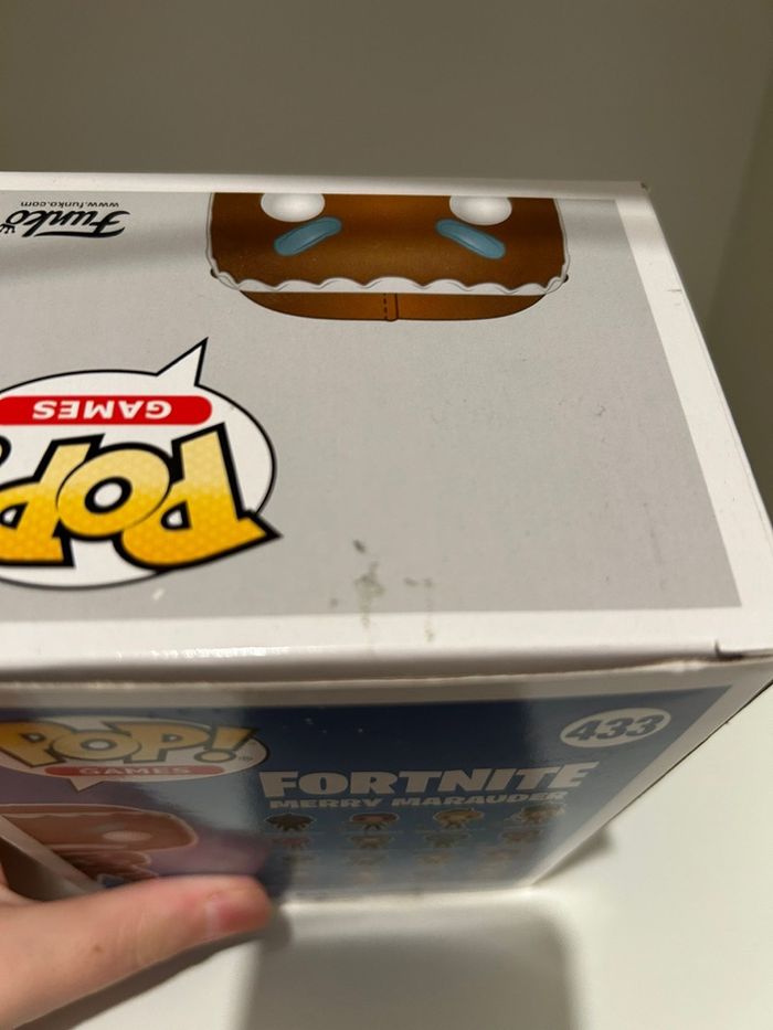 Funko Pop Fortnite – Merry Marauder (#433) - photo numéro 3
