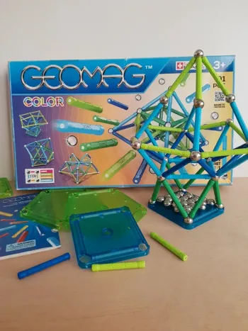 geomag color boîte de 91 pièces
