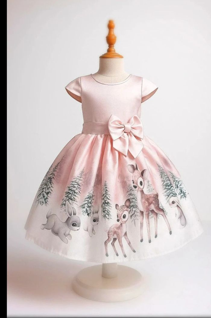 Magnifique robe de princesse animaux de la forêt neuve 6 ans fille - photo numéro 2