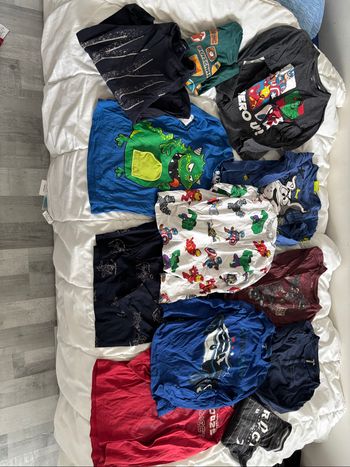 12  tshirts manches longues, Kiabi