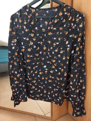 Blouse fleurie noire S neuve