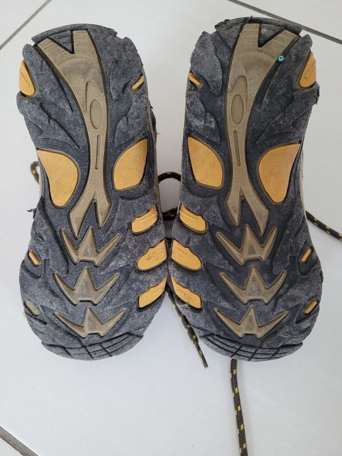 Chaussures de marche Garçon Pointure 29 - photo numéro 3