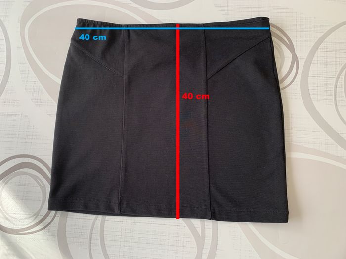 Jupe noire courte - 42 - photo numéro 2