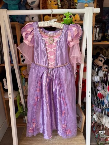Robe déguisement Disney Disneyland raiponce 