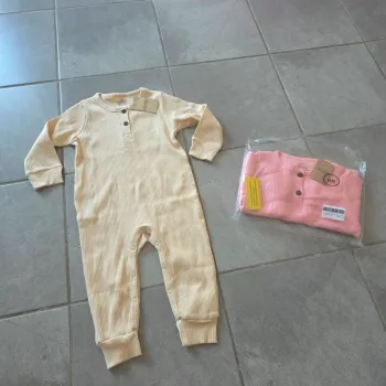 Lot 2 grenouillères pyjama 24 mois