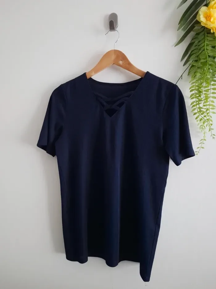 Haut manche courte / Taille 36-38 - photo numéro 7