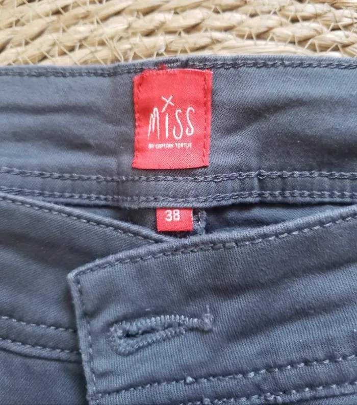 Pantalon taille 38 - photo numéro 2