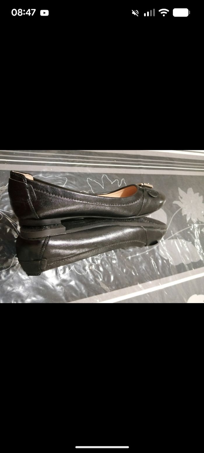 Jolie paire de ballerines vintage C'M Paris noires. Taille 37 - photo numéro 8