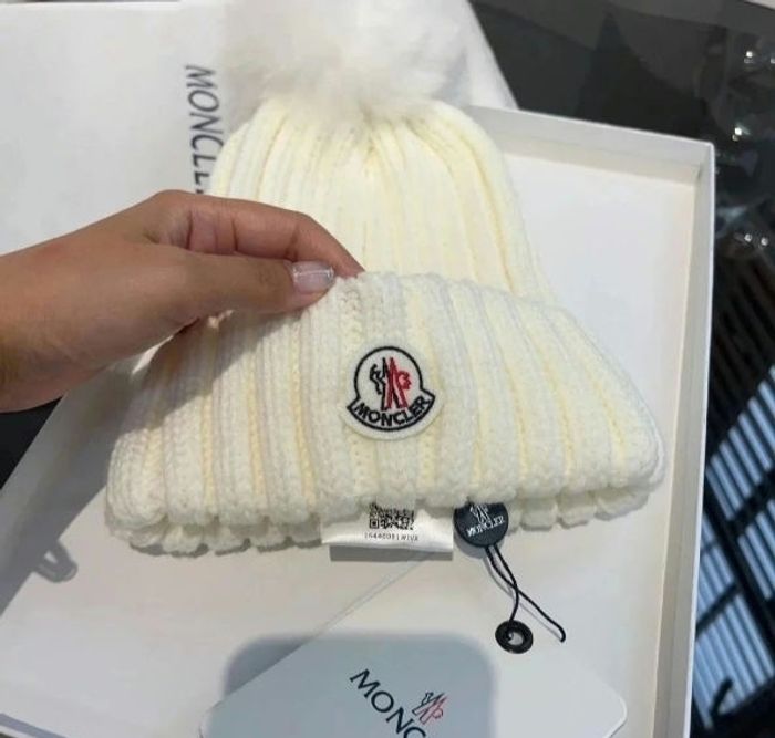 Moncler bonnets