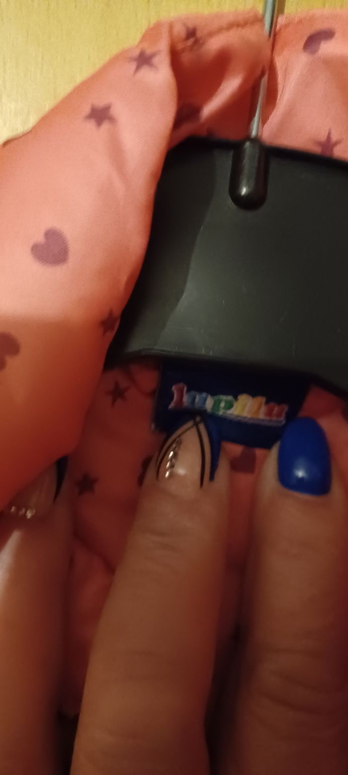 Très jolie doudoune sans manches fille T 4/5 ans - photo numéro 7