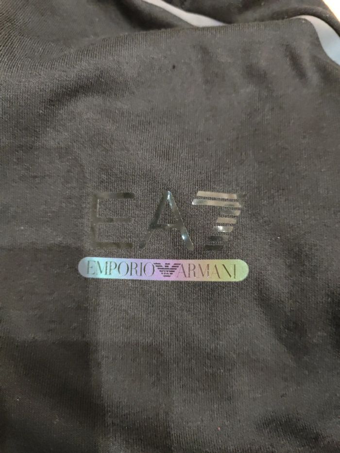 Sweet a capuche zippé Emporio Armani neuf - photo numéro 5