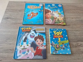 Lot livres enfant Disney + Yo-kai watch