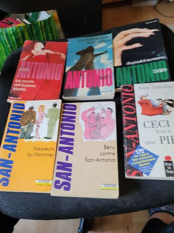 Livres de poche San Antonio