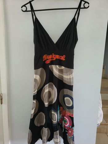 Desigual robe bretelles noire multicolore taille 40 L