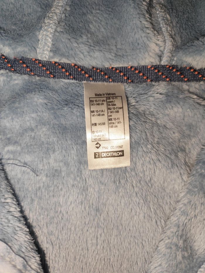 Veste polaire chaude fille Quechua de Décathlon , 10/11 ans , très bon état - photo numéro 2