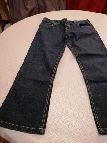 Jeans 3/4 comme neuf longueur 83 cm
