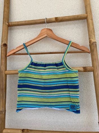 débardeur court vert et bleu