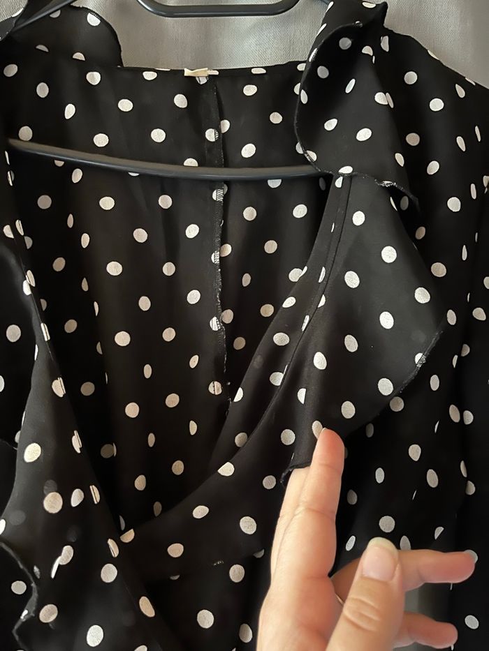 Chemisier Cache-Cœur à Pois Noir & Blanc – Volants – T. 38 - photo numéro 4