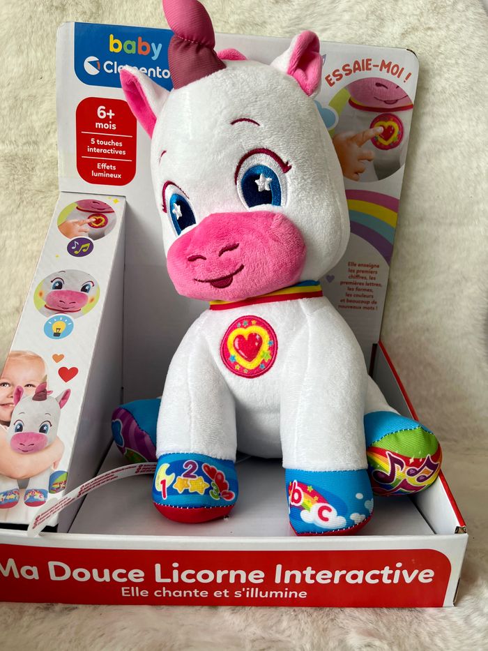 Baby Clementoni ma douce licorne interactive - photo numéro 2