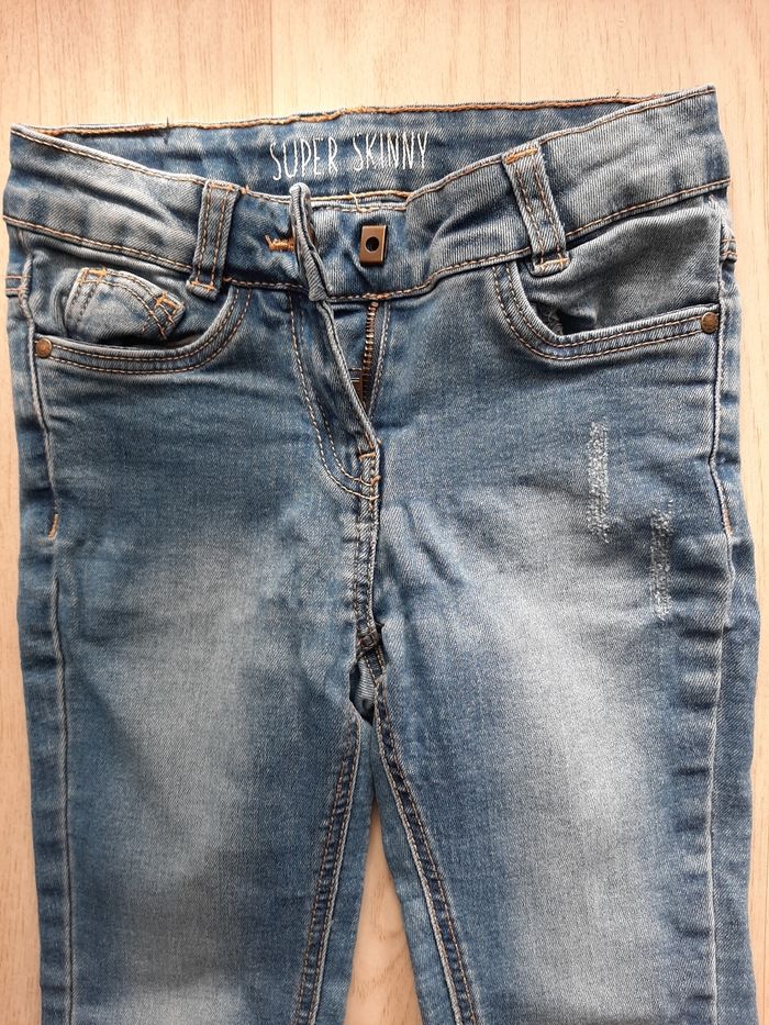 Jean taille 6 ans - photo numéro 2