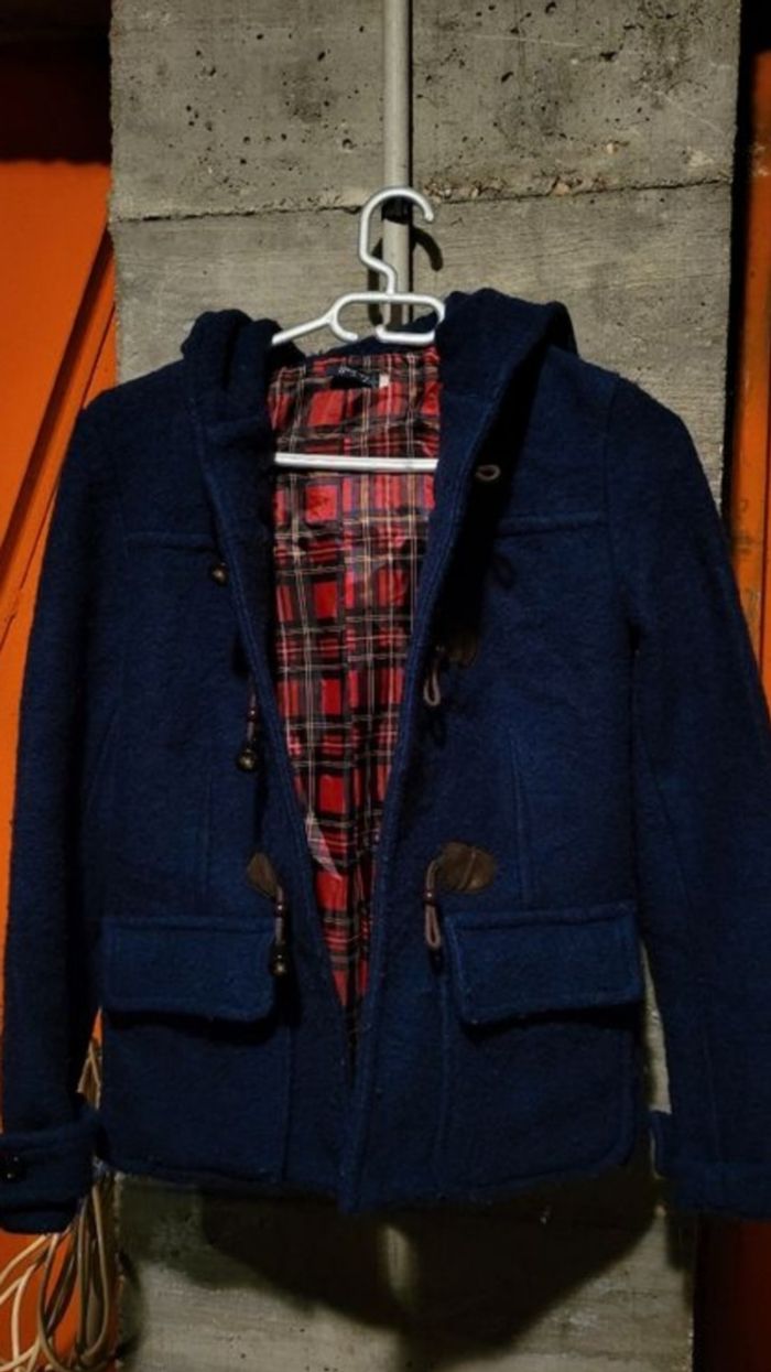 Manteau bleu marine avec capuche