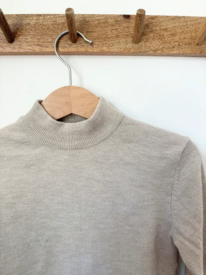 Pull en maille à col cheminée Zara - photo numéro 2