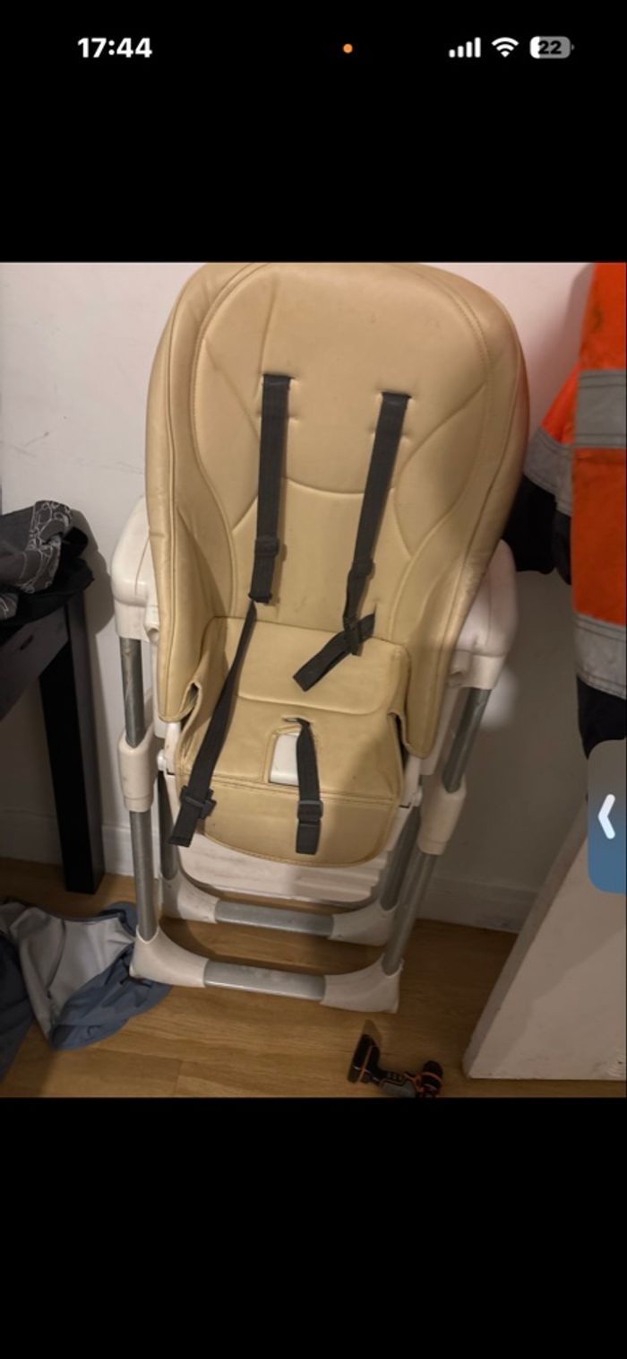 Chaise haute - photo numéro 2